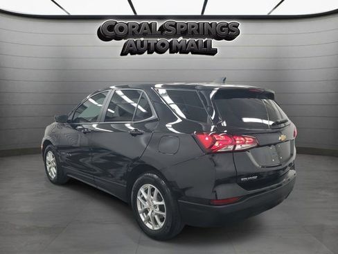 Used 2023 Chevrolet Equinox LS FWD image 4