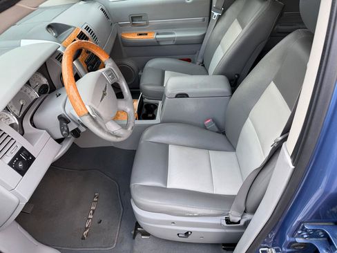 Used 2007 Chrysler Aspen Limited w/ PWR Convenience Group RWD image 9