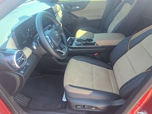 Used 2026 Chevrolet Equinox ACTIV w/ Convenience Package III FWD image 19