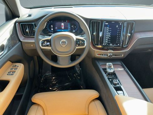 Used 2023 Volvo XC60 B5 Ultimate w/ Protection Package Premier image 28