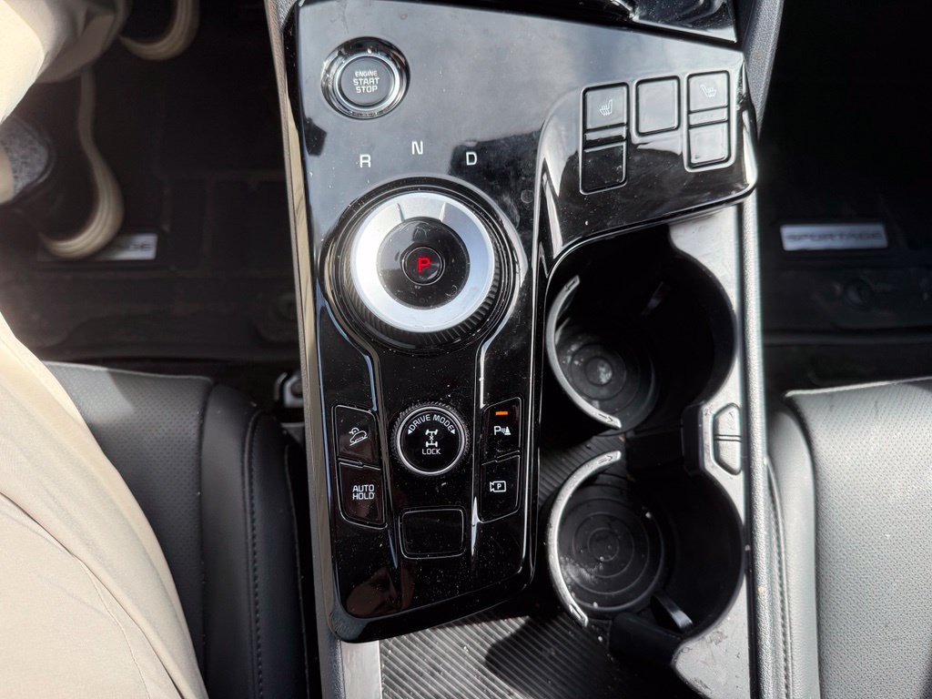 Used 2024 Kia Sportage EX AWD/4WD image 17