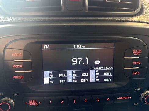 Used 2017 Kia Soul image 23