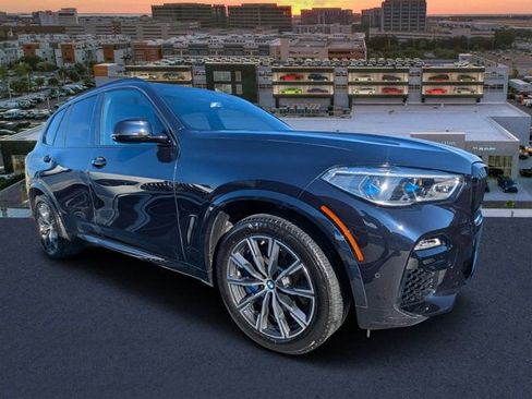 Used 2021 BMW X5 M50i w/ Executive Package image 1