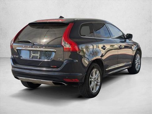 Used 2015 Volvo XC60 T5 Premier w/ Proximity Package image 5