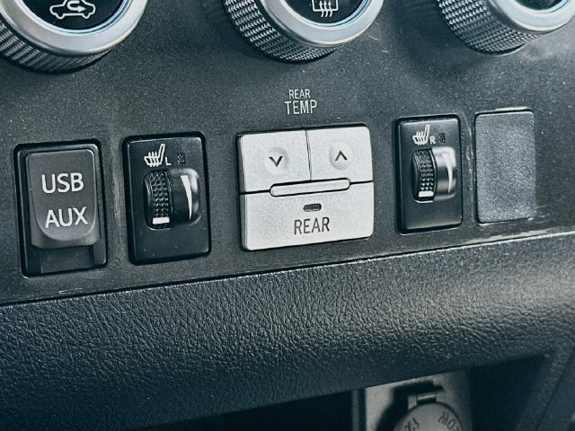 Used 2017 Toyota Sequoia Limited AWD/4WD image 21