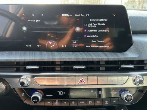 Certified 2025 Kia Telluride SX Prestige image 19