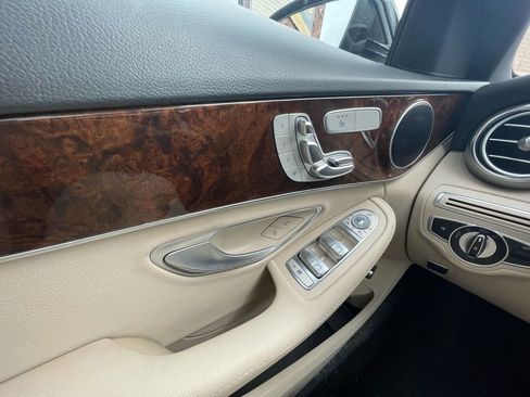 Used 2018 Mercedes-Benz C 300 4MATIC Sedan image 17