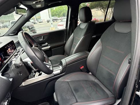 Certified 2025 Mercedes-Benz GLB 250 4MATIC image 6