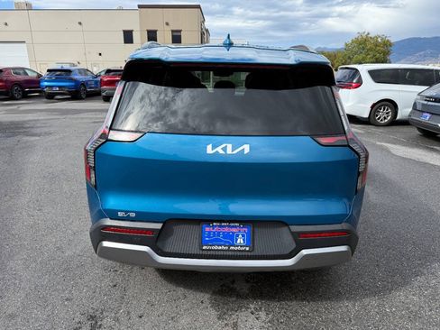 Used 2024 Kia EV9 Wind AWD/4WD image 7