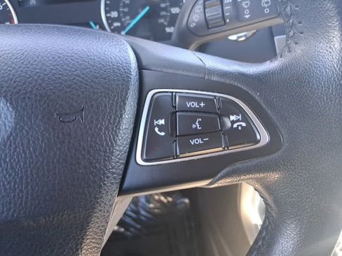 Used 2018 Ford EcoSport SE image 19