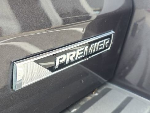 Used 2017 Chevrolet Suburban Premier image 9