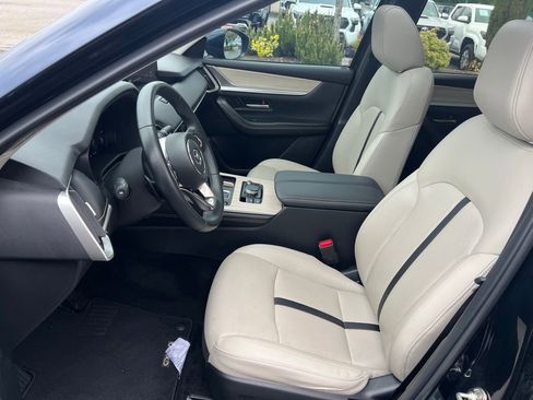 Used 2024 MAZDA CX-90 Plug-In Hybrid w/ Preferred AWD/4WD image 12