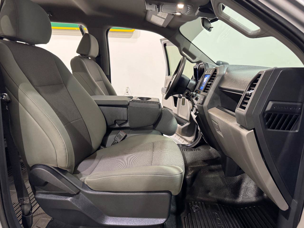 Used 2022 Ford F250 XL w/ STX Appearance Package AWD/4WD image 13