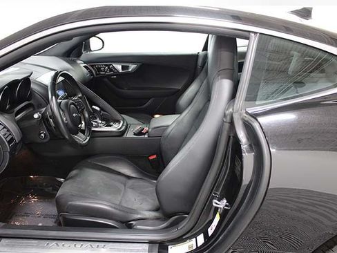 Used 2017 Jaguar F-TYPE Coupe RWD image 10