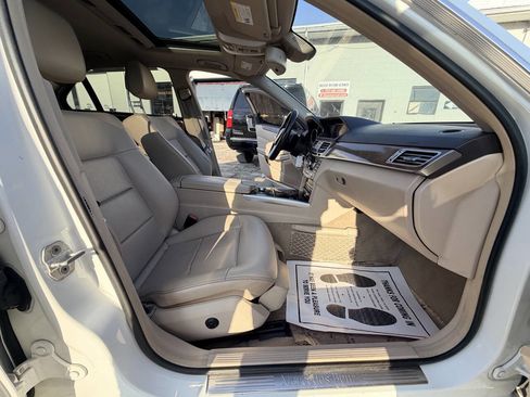 Used 2014 Mercedes-Benz E 350 4MATIC Sedan image 43