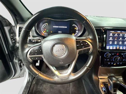 Used 2019 Jeep Grand Cherokee Altitude image 7