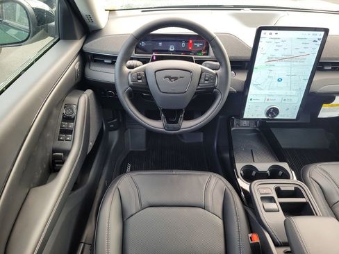 New 2025 Ford Mustang Mach-E Premium image 39