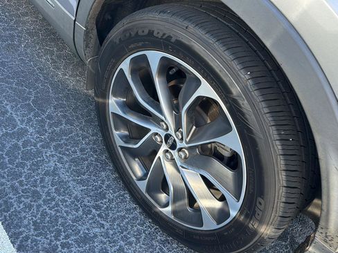 Used 2021 Lincoln Nautilus Reserve image 9