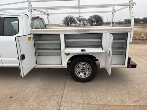 Used 2019 Ford F250 XL w/ XL Value Package image 8