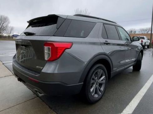 Used 2023 Ford Explorer XLT w/ Equipment Group 202A image 2