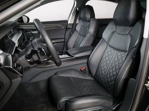 Certified 2022 Audi S8 4.0T image 10