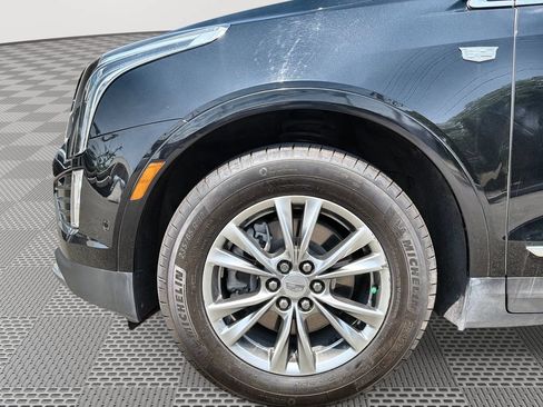 Certified 2022 Cadillac XT5 Premium Luxury w/ Technology Package AWD/4WD image 19
