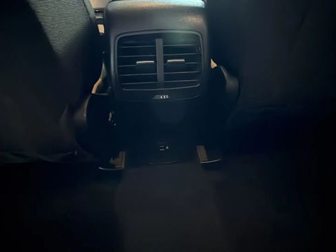 Used 2020 Ford Escape SE FWD image 12