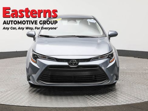 Used 2024 Toyota Corolla LE FWD image 2