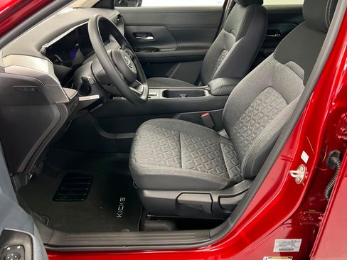 New 2026 Nissan Kicks SV w/ SV Premium Package AWD/4WD image 17