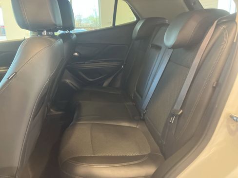 Used 2018 Buick Encore Preferred AWD/4WD image 22