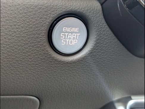 New 2026 Kia Carnival EX image 10