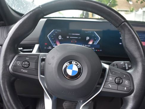 Used 2025 BMW X1 xDrive28i AWD/4WD image 15