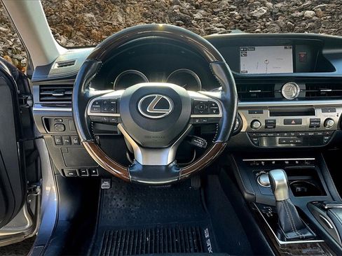 Used 2016 Lexus ES 350 image 5