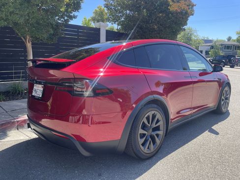 Used 2024 Tesla Model X AWD/4WD image 11