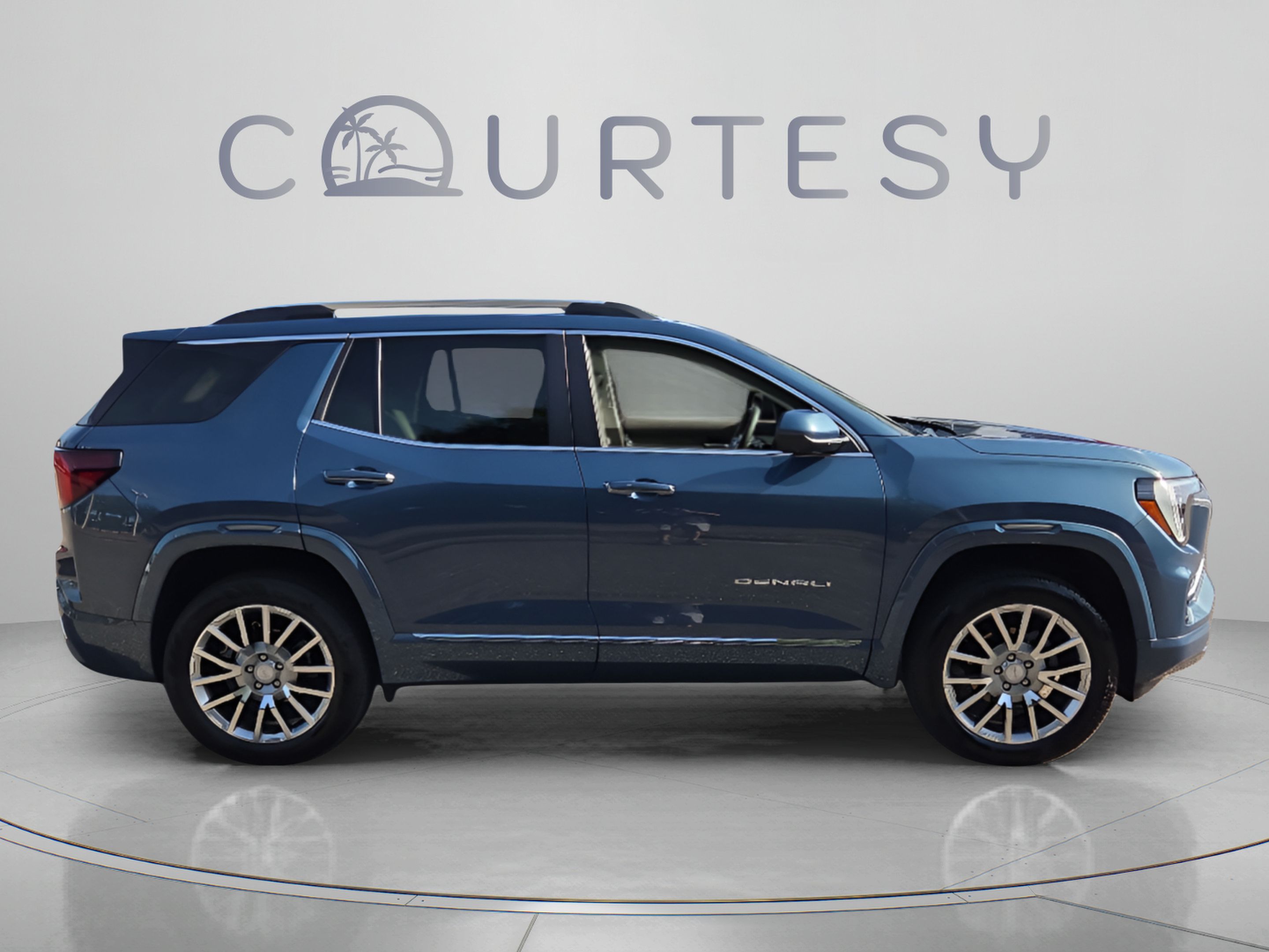 Used 2026 GMC Terrain Denali AWD/4WD image 7