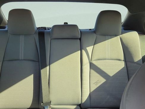 Used 2025 Toyota Corolla SE image 13