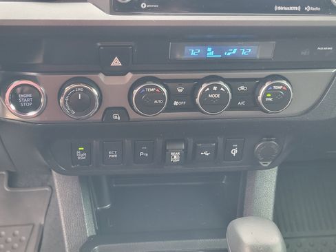 Certified 2023 Toyota Tacoma TRD Off-Road w/ Technology Package AWD/4WD image 18