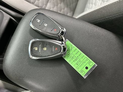 Used 2019 Chevrolet Equinox LS w/ LS Convenience Package AWD/4WD image 12