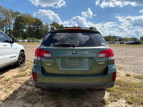 Used 2013 Subaru Outback 2.5i Premium w/ All-Weather Pkg AWD/4WD image 5