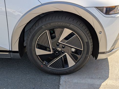 New 2026 Hyundai Ioniq 5 Limited RWD image 7
