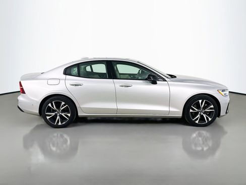 Used 2025 Volvo S60 B5 Plus AWD/4WD image 4