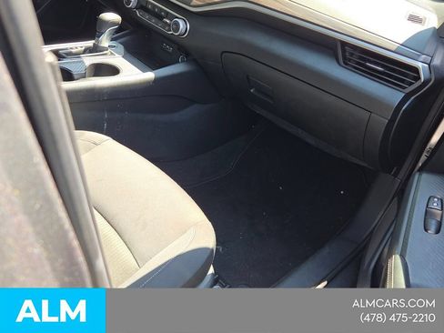 Used 2025 Nissan Altima 2.5 SV FWD image 14