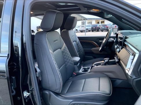 Used 2026 GMC Canyon Denali image 16