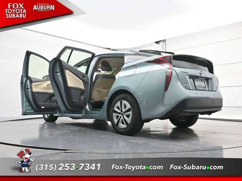 Used 2018 Toyota Prius Two image 30