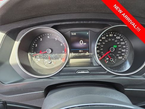 Used 2018 Volkswagen Tiguan SE w/ Panoramic Sunroof Package FWD image 20