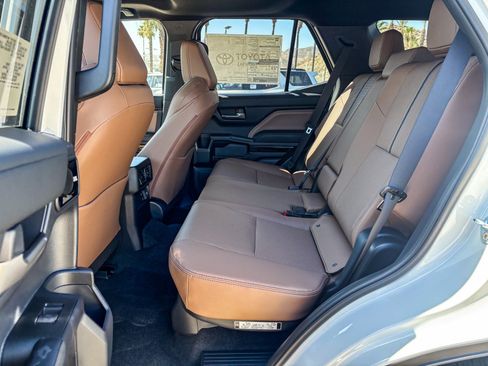 New 2026 Toyota 4Runner Limited AWD/4WD image 21