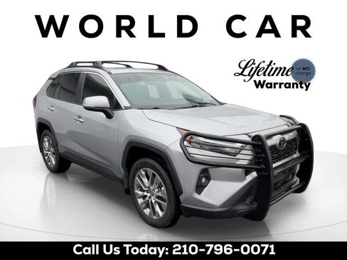 Used 2023 Toyota RAV4 XLE Premium image 1