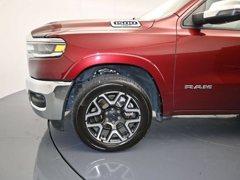 Used 2025 RAM 1500 Laramie AWD/4WD image 9