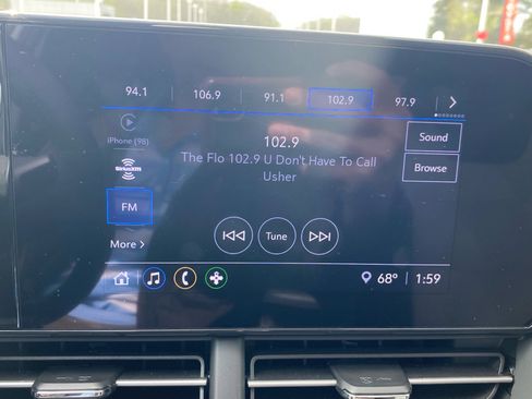 Used 2025 Chevrolet Trax LS image 19