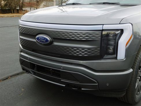 New 2023 Ford F150 Lightning XLT w/ Equipment Group 312A High image 40